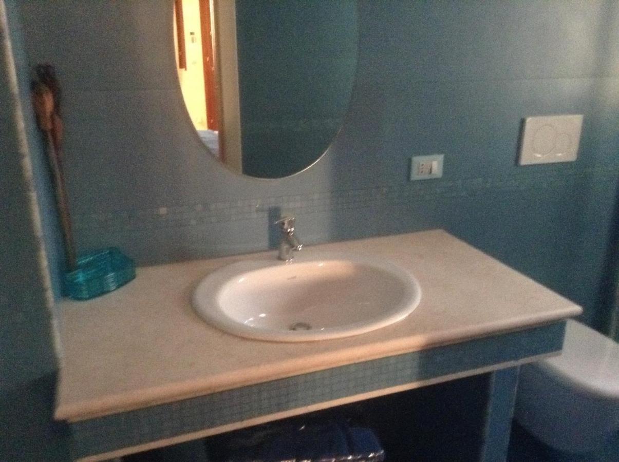 B&B Mar&Luna Leporano Bilik gambar